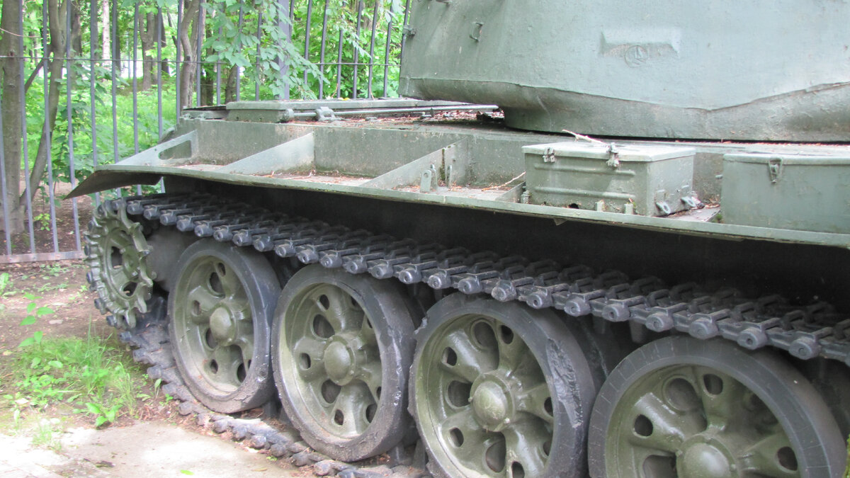 Средний танк Т-44