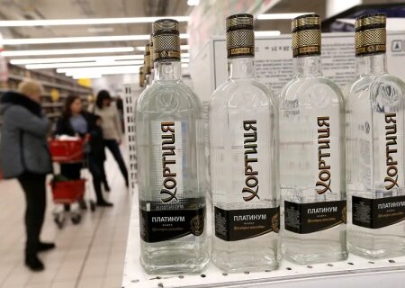    «Мороша» и «Хортиця» на службе ВСУ. Водочный олигарх Евгений Черняк объявлен в розыск за финансирование терроризма