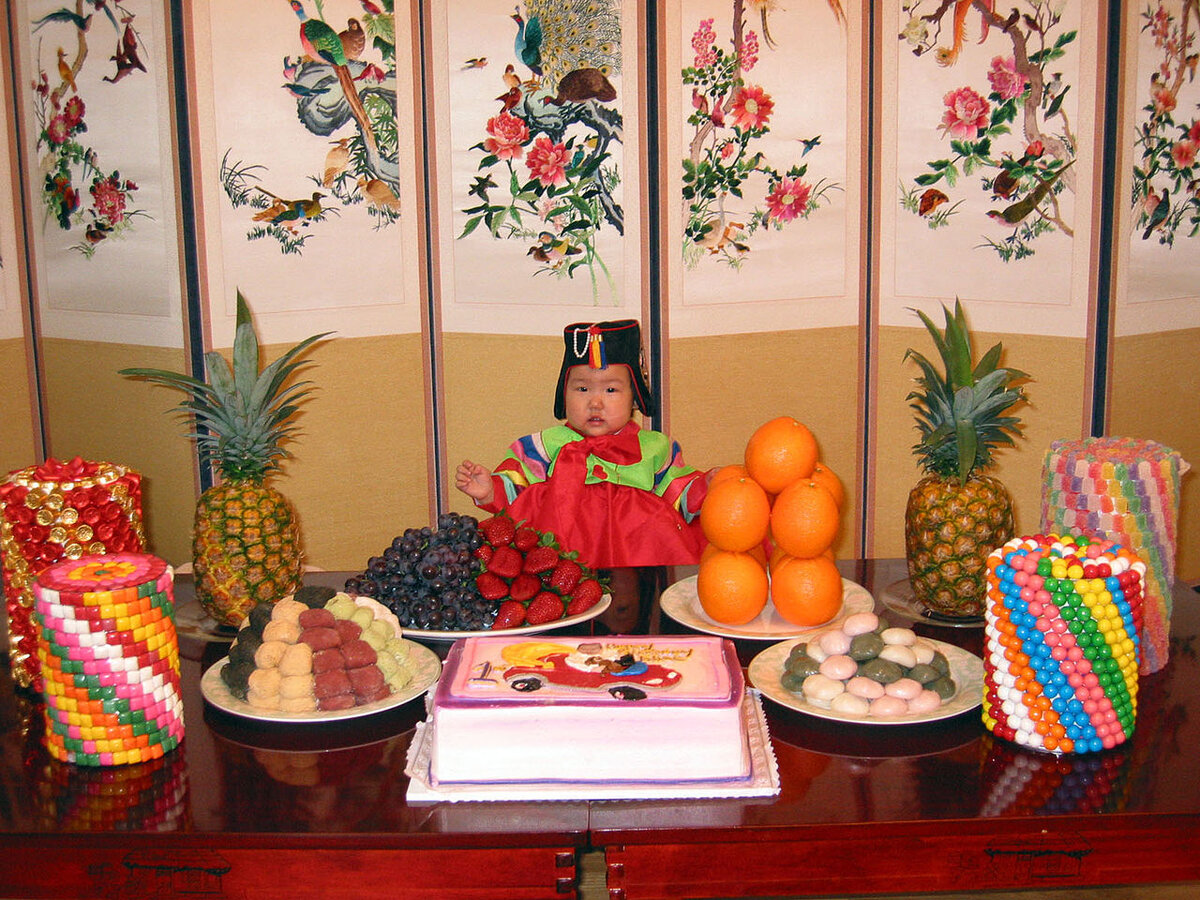 Толь, традиционный способ празднования дня рождения годовалого ребёнка в Корее (лицензия СС)
