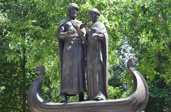 Монумент святым Петру и Февронии, Симферополь (rk.gov.ru)