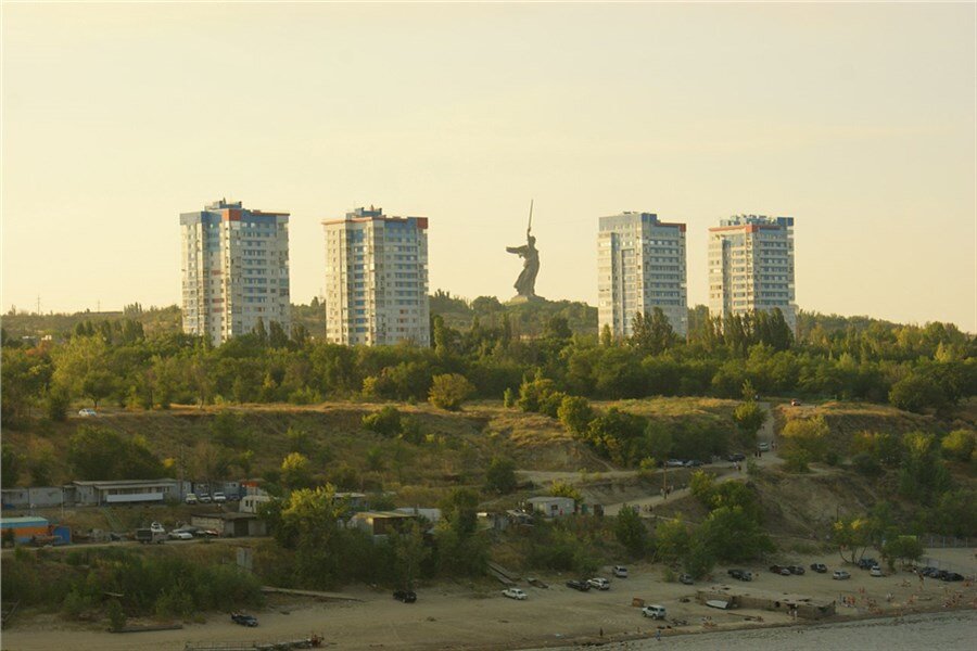 Главная достопримечательность Волгограда — Родина-мать. Она на гербе, ради нее приезжают в город туристы 