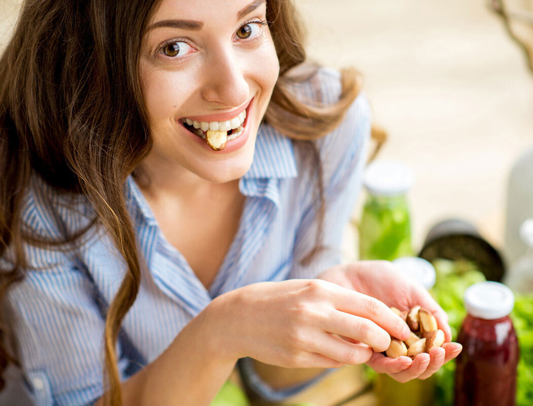 Почему ПЕРЕКУСЫ разрушают зубы?