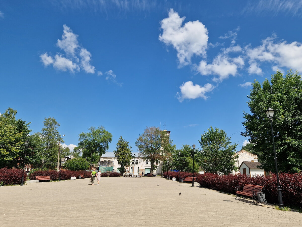 Площадь Ленина, Тутаев