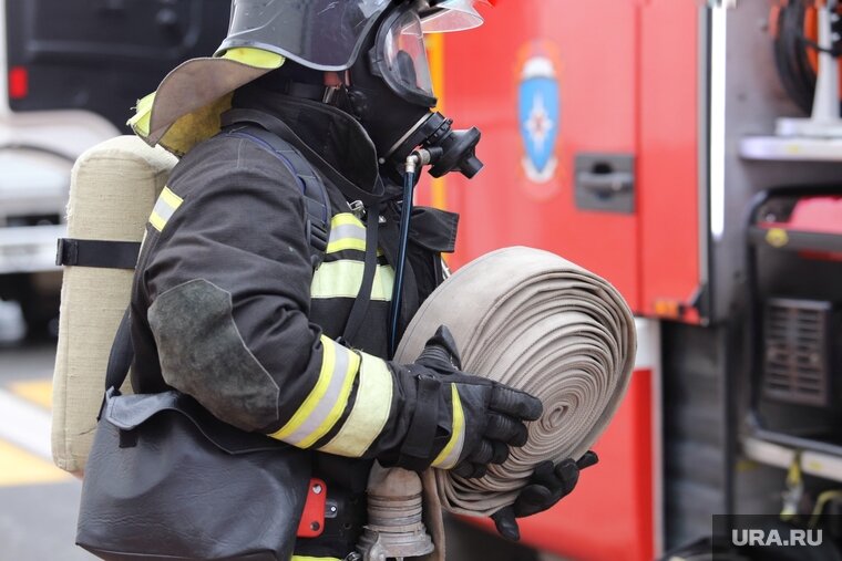    В Екатеринбурге загорелся Уральский институт кардиологии