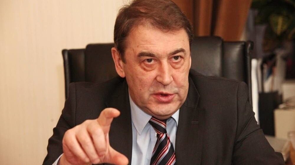     На одном из всероссийских форумах Андрей Нечаев одним предложением описал экономическую ситуацию в стране. Его фразу — «не то плохо, что мы в ж.пе, а что мы решили в ней обустраиваться» — процитировали сотни СМИ. Сможет ли российская экономика и народ справиться с этой задачей?