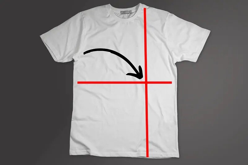 Как сложить футболку за 2 секунды? Этот лайфхак взорвал Интернет — Видео