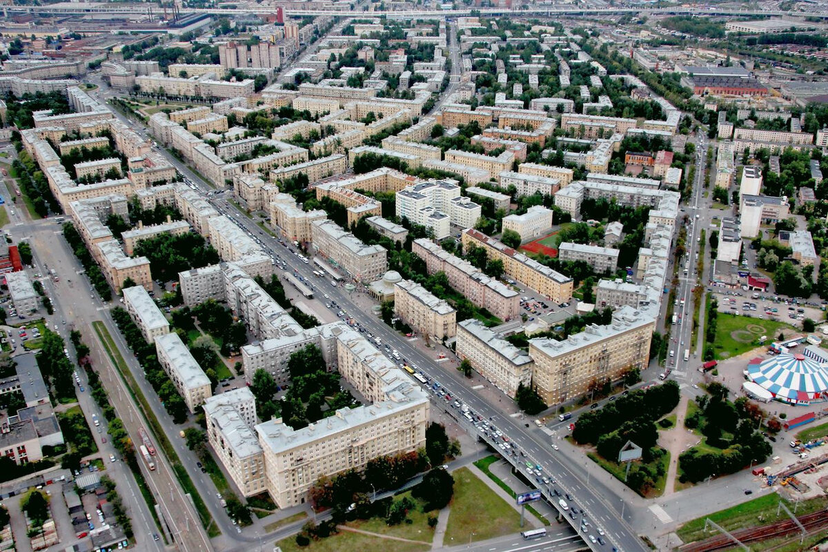 В Кировском районе Петербурга — борьба за то, чтобы платить за ЖКХ по  старым тарифам. Читайте на 