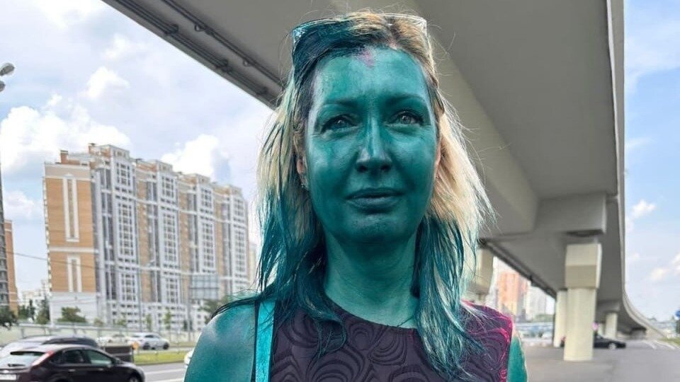     Адвокат Елена Пономарёва, пострадавшая от нападения неизвестных в Москве, рассказала о подробностях происшествия.