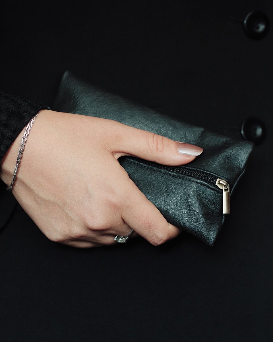 Ключница из кожаной куртки. Фото автора