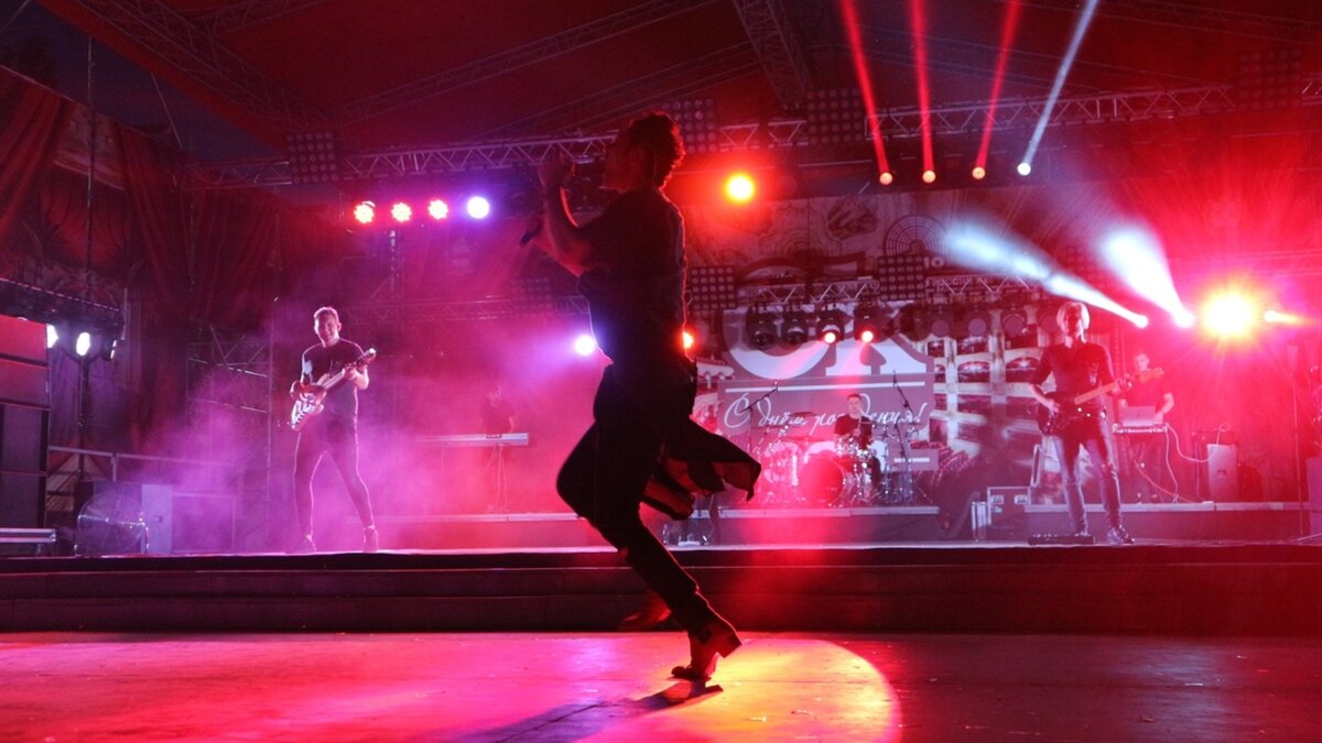     Организаторам придется размещать тысячи делегаций.