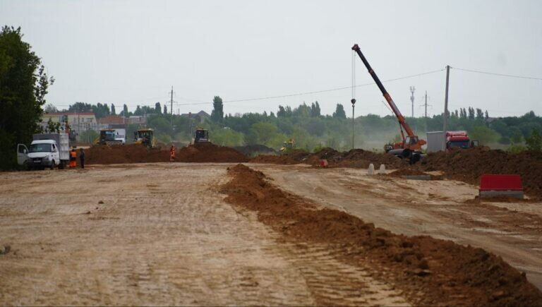    Оренбуржцам рассказали о ходе строительства дороги-дублера улицы Чкалова Кристина Просвиркина