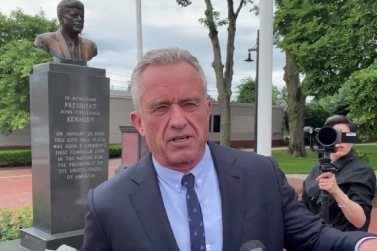    Кеннеди-младший назвал членство Украины в НАТО дорогой к войне с РФ