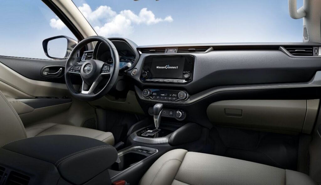    nissan-global.com Лариса Максимычева