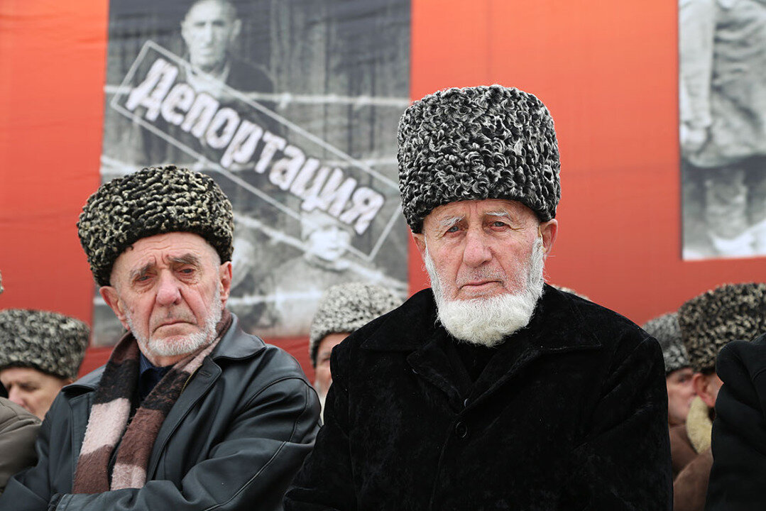 Депортация вайнахов. Депортация вайнахов 23 февраля 1944. Депортация ингушей в 1944. Депортация вайнахского народа 23 февраля 1944 года. Чечня 1944 депортация 23 февраля.