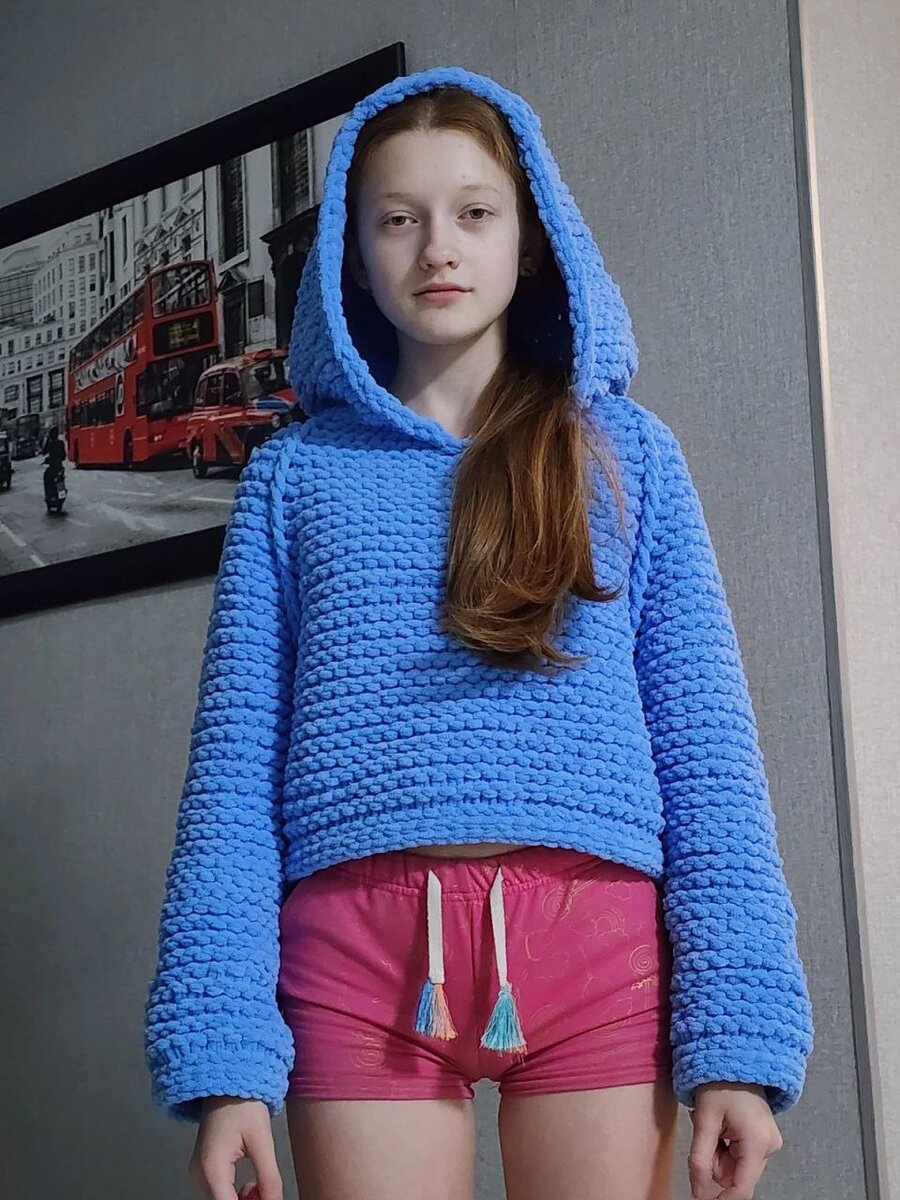 Автору 12 лет и она связала сама, без единого вопроса 🥰