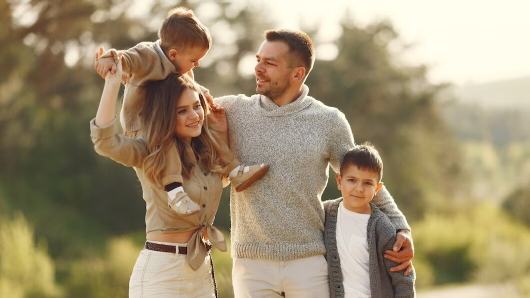    В Югре приемным родителям сохранили выплаты в прежнем размере