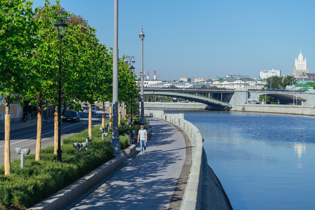 Софийская набережная после благоустройства. Фото: Про Мой район