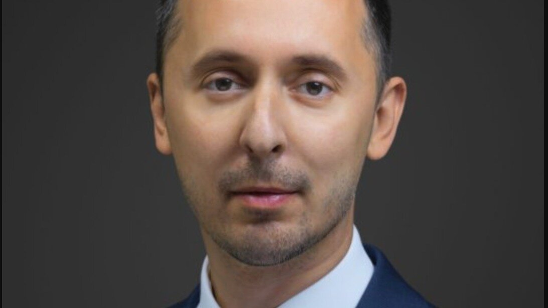     Замгубернатора, глава минздрава Нижегородской области Давид Мелик-Гусейнов планирует покинуть свой пост в связи с переходом на другую высокую руководящую должность. Об этом заявили в пресс-службе областного правительства.