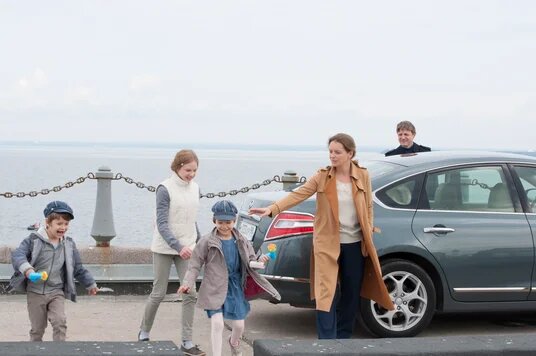 Кадр из сериала "Мост" Фото из открытого источника https://www.kinopoisk.ru/film/986683/stills/