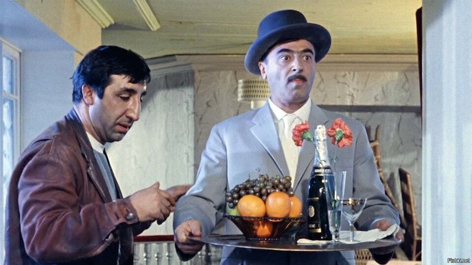 Фрунзик Мкртчян и Владимир Этуш в фильме "Кавказская пленница, или Новые приключения Шурика", 1966