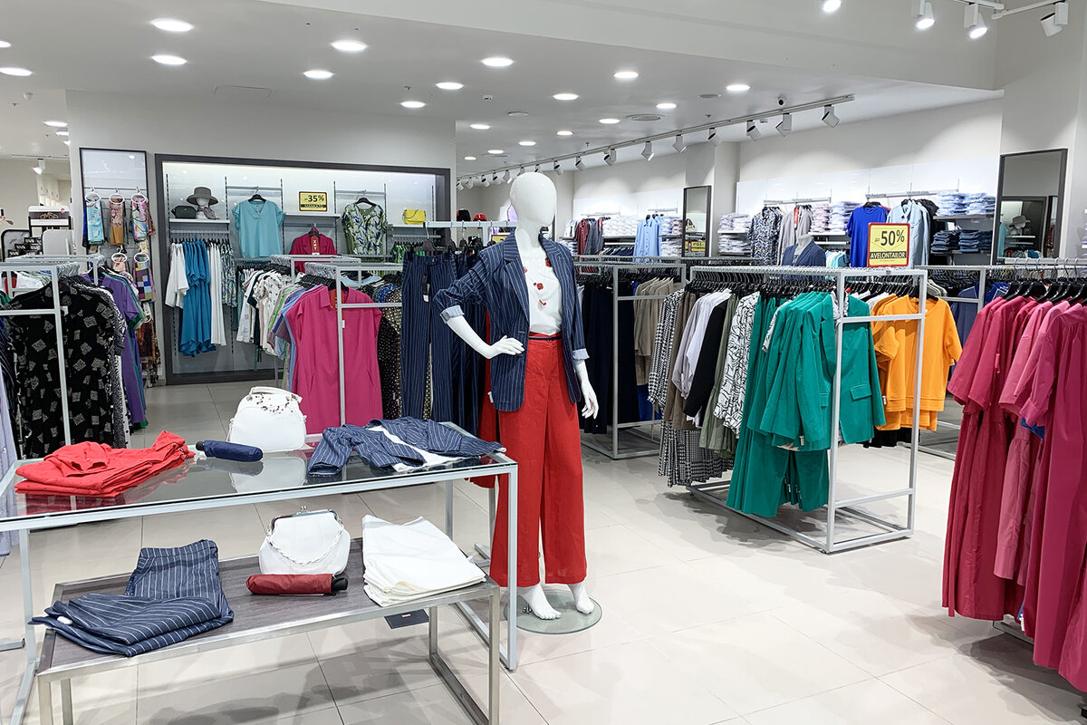 Магазин женской одежды мода без границ 6 Reasons Your Fashion Boutique Need an App Boutique interior design, Boutique i