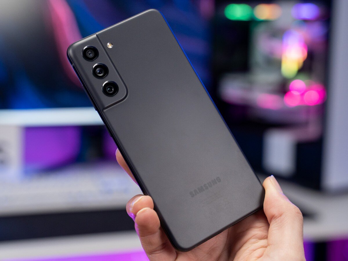    Samsung Galaxy S23 FE замечен на первой реальной фотографии