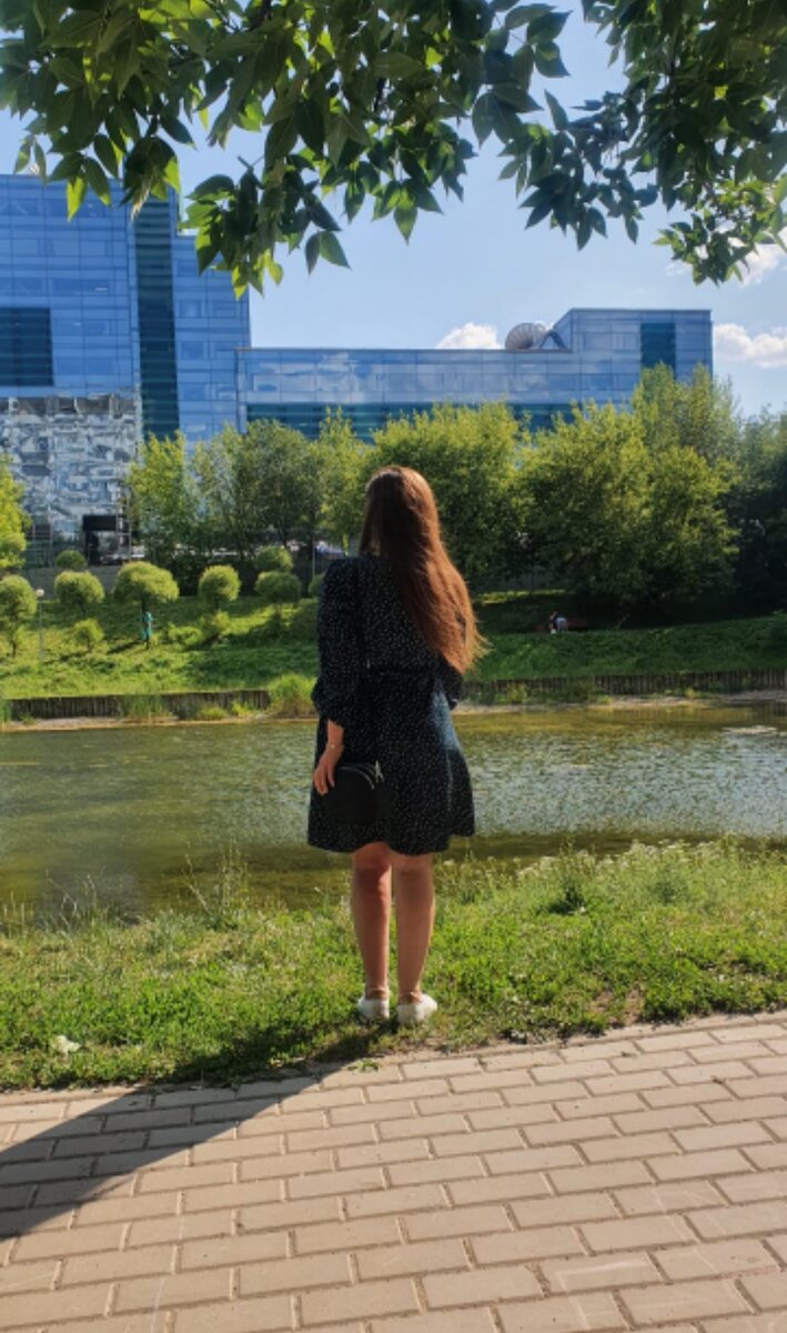 Волосы до стрижки. Длина почти по пояс)