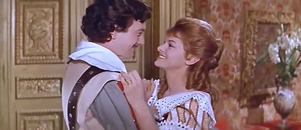 Кадр из фильма "Три мушкетера. Подвески королевы" взят для иллюстрации из Яндекс Картинки. 