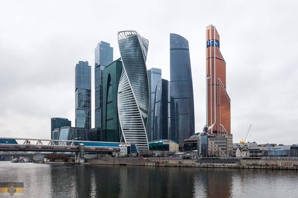 Всем известно, что сегодня ночью произошло в Москва-Сити. Второй раз к ряду.  В контексте ночных событий к властям жестко обратилась Маргарита Симоньян.-3