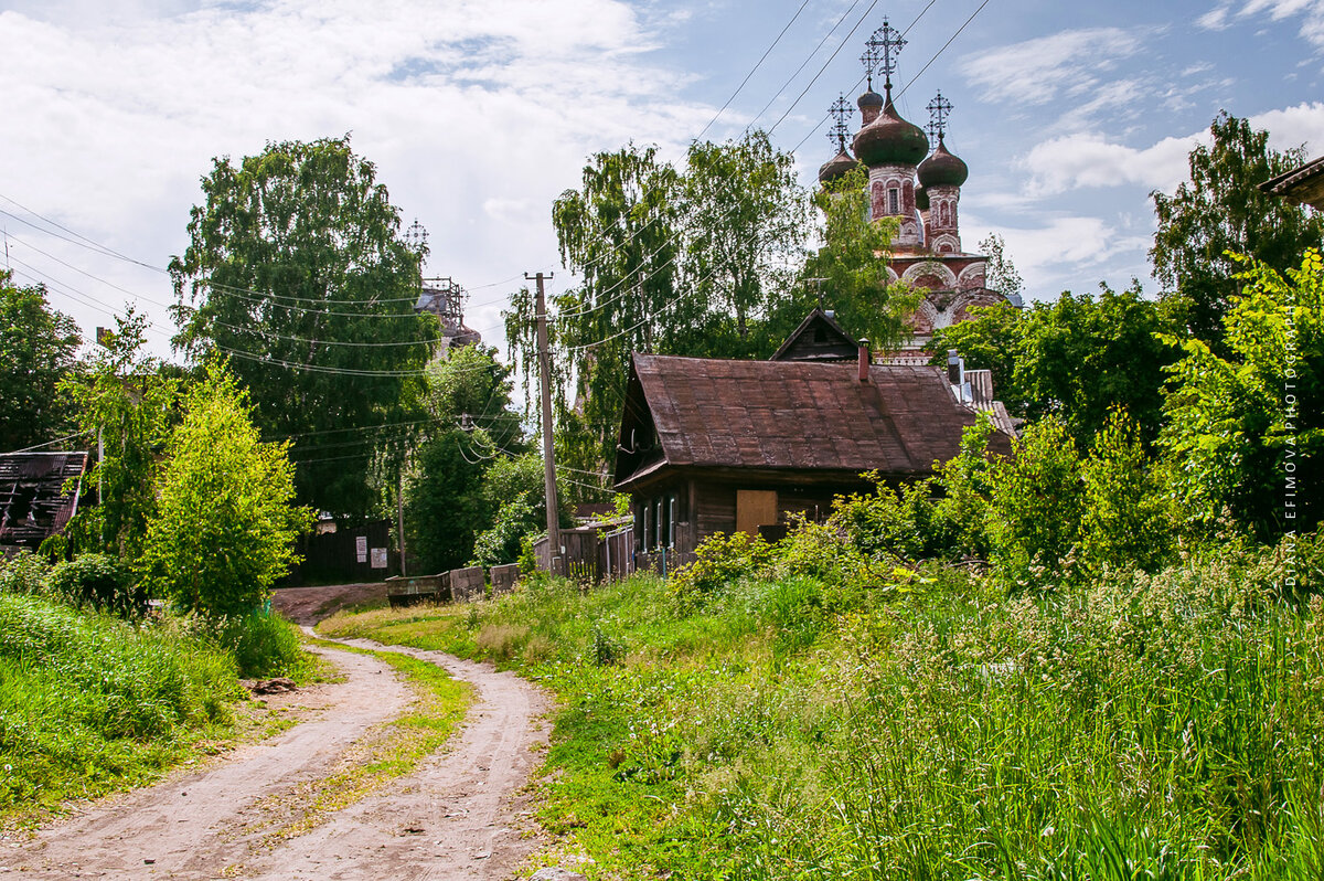 Какой бы был чудесный город: озеро, пляж, старина... Если бы не разруха.  Осташков | Di_travel | Дзен