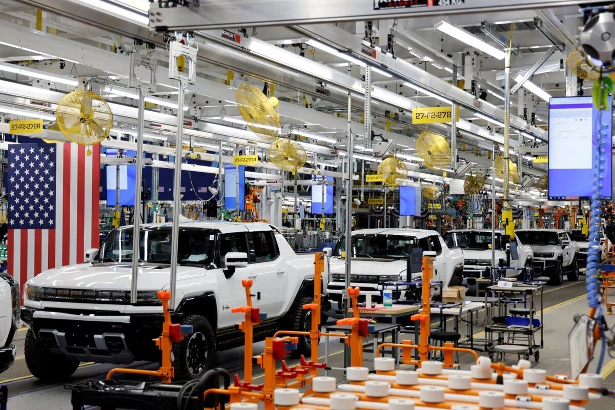  Переход автомобильной промышленности на производство электромобилей приведет к значительному сокращению рабочих мест.