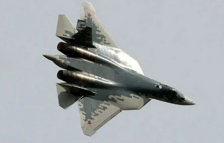 Важнейшие новшества нашего "стелса" . У Су-57 новая ракета и улучшенная ...