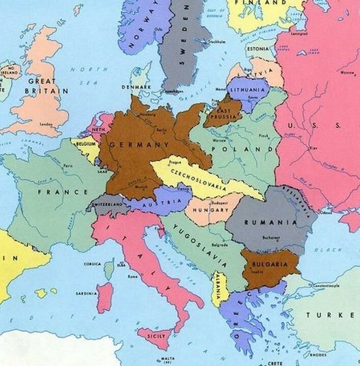"Линия Керзона", очертившая границы СССР после окончания Гражданской войны