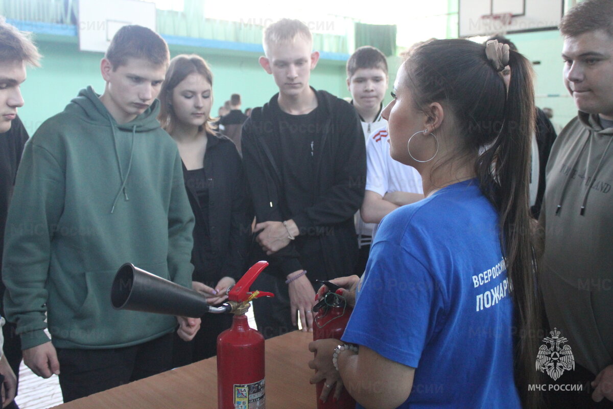 Студенческие строительные отряды. Студенческое конструкторское бюро. Футбол в школе проект. Конструкторское бюро скб. Пастор михаил карлов.