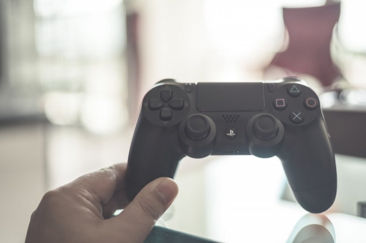    Мошенники выманили у школьников-игроманов 215 тысяч рублей