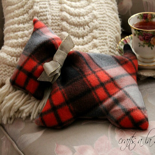    Грелка-собака    
Источник: Фотография из блога «Crafts a la mode»