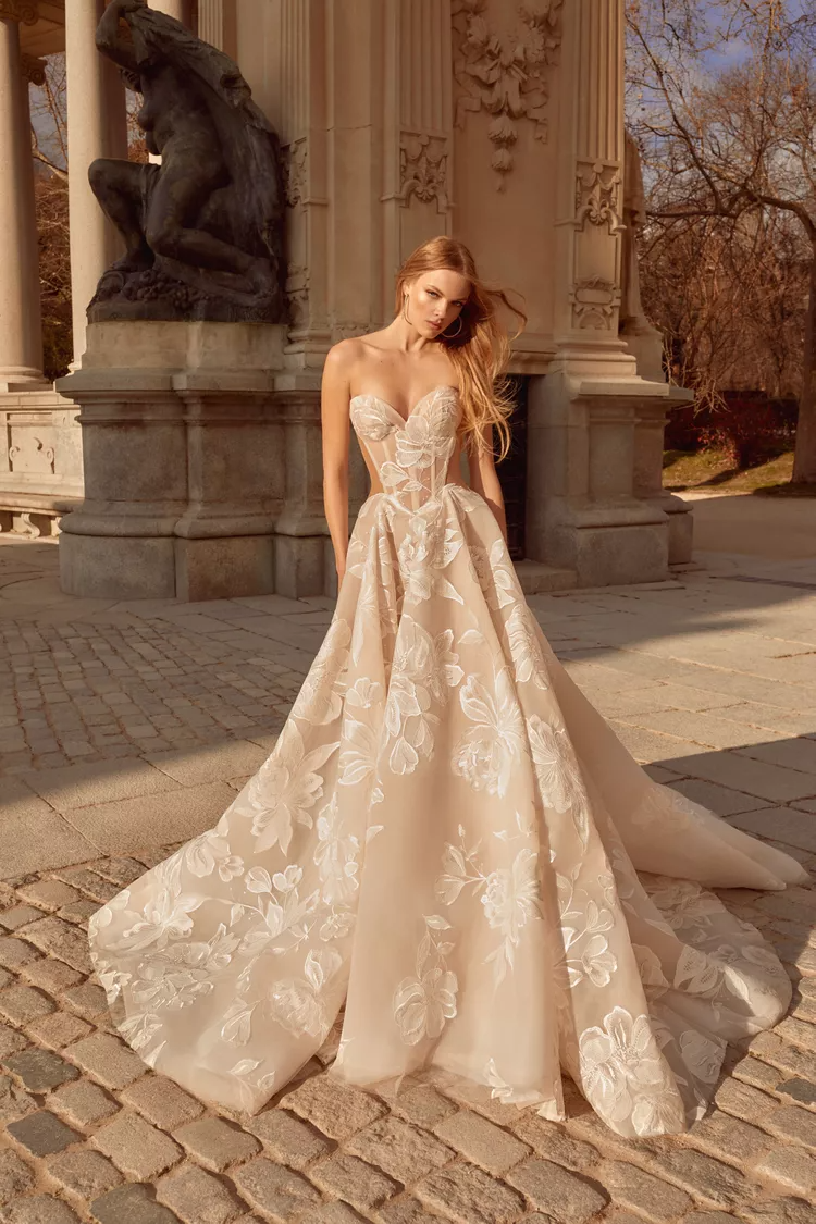 НОВЫЕ СВАДЕБНЫЕ ПЛАТЬЯ ОТ GALIA LAHAV COUTURE ВЕСНА 2024 | The-Wedding.Ru  Идеи для свадьбы | Дзен