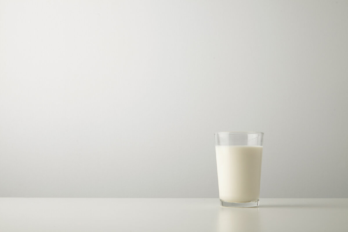 <a href="https://www.freepik.com/free-photo/transparent-glass-with-fresh-organic-milk-isolated-side-white-table-space-your-text_11333990.htm#query=%D0%BC%D0%BE%D0%BB%D0%BE%D0%BA%D0%BE%20%D0%B2%20%D1%81%D1%82%D0%B0%D0%BA%D0%B0%D0%BD%D0%B5&position=0&from_view=search&track=ais">Image by bublikhaus</a> on Freepik