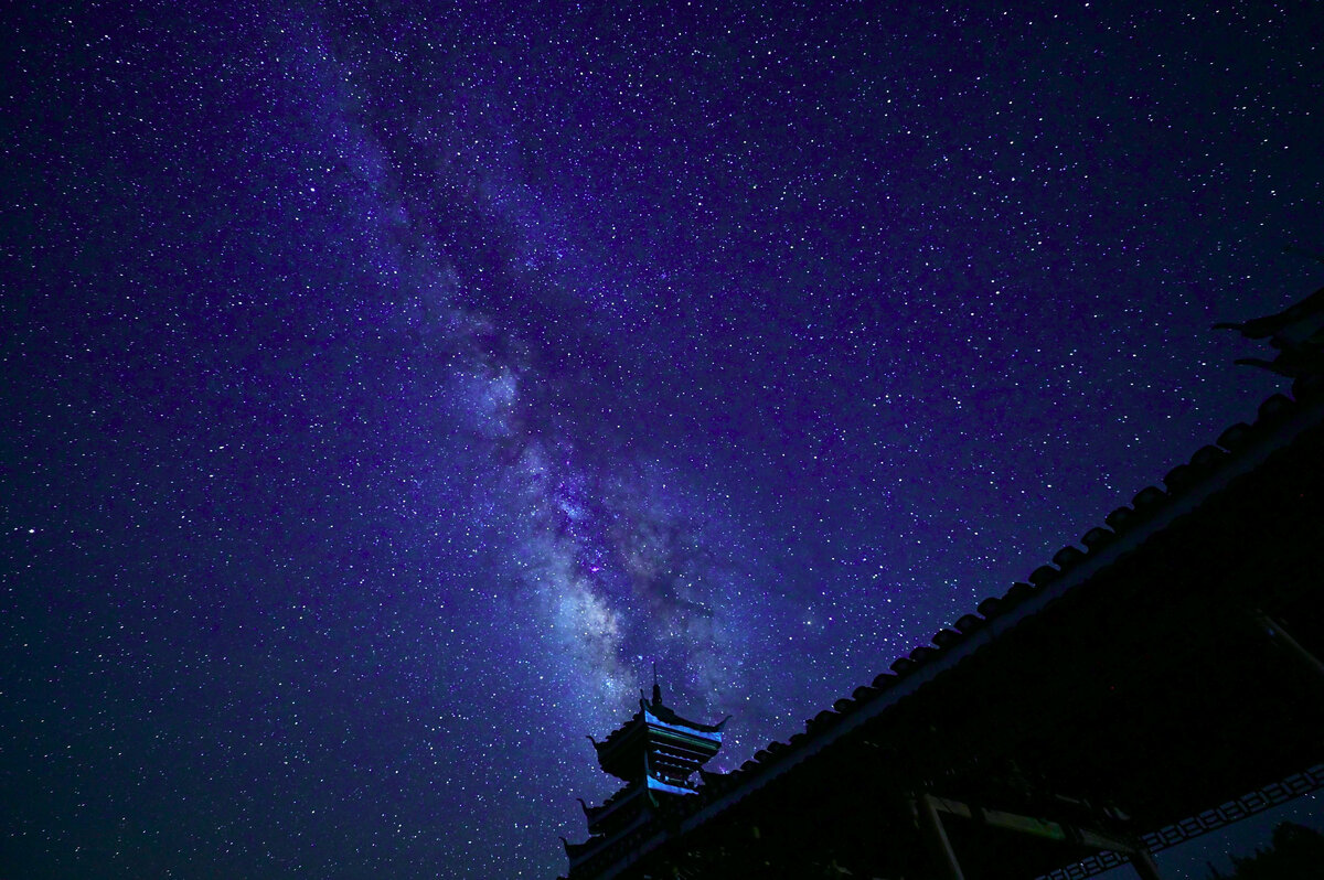Млечный Путь в небе над китайской провинцией Гуйчжоу. ФотоLegion Media