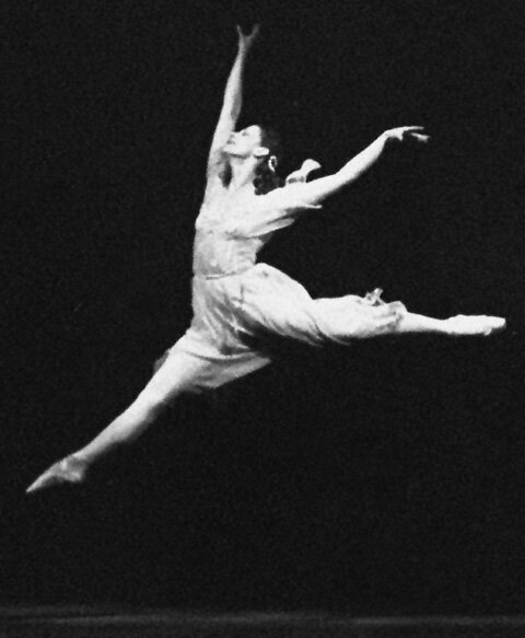 Изображение со свободной лицензией https://commons.wikimedia.org/wiki/File:Maya_Plisetskaya-Romeo_and_Juliet-1961.jpg