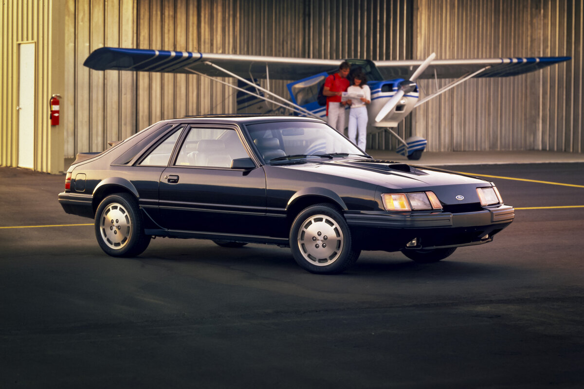    Ford Mustang SVO   
Ford