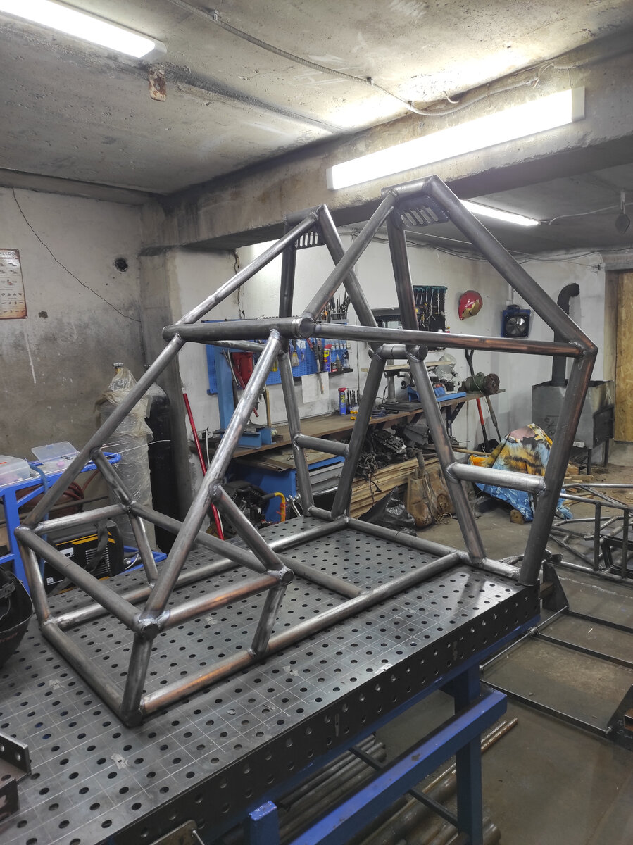 задняя часть рамы