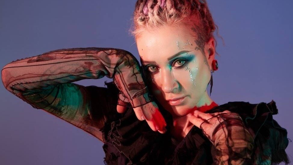     Певица Линда все же выступит в Нижнем Новгороде. Ее концерт (12+) состоится в парке «Швейцария» в рамках гастрономического фестиваля «Да, шеф!» (6+). Этой новостью поделились организаторы.