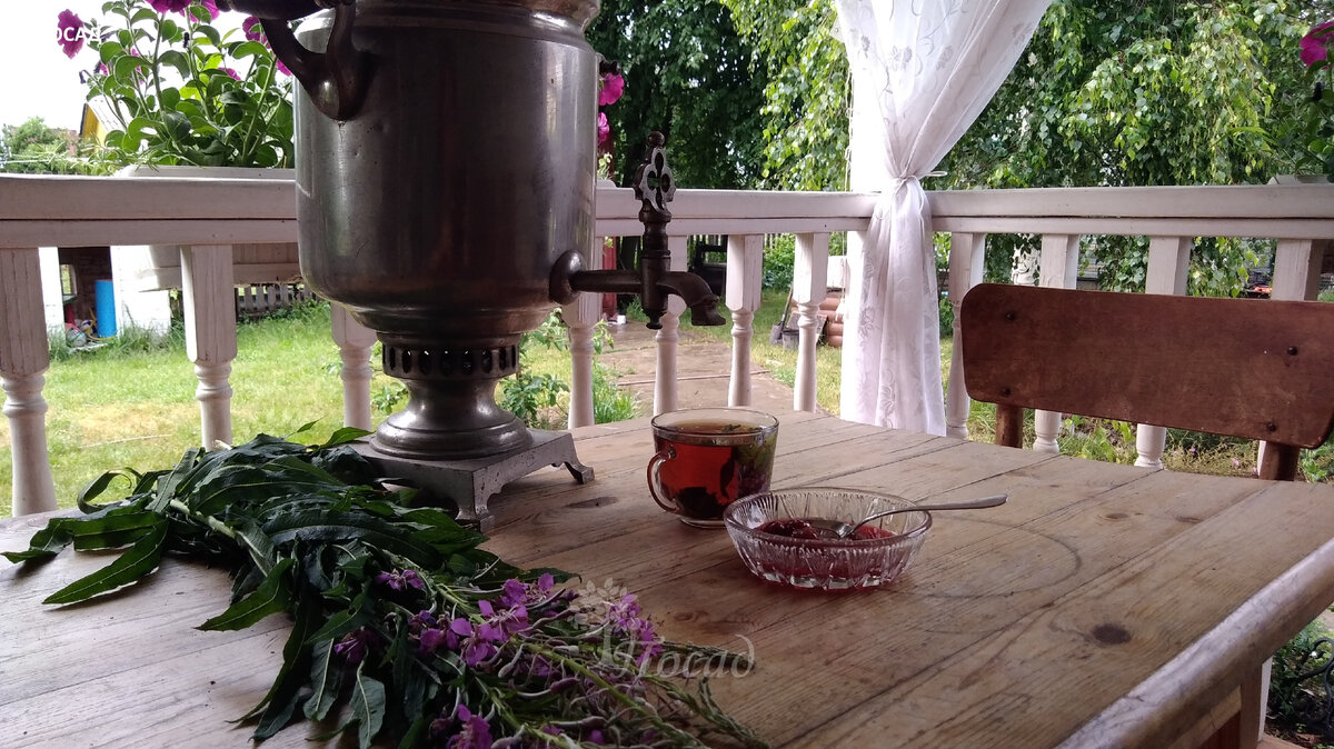 Чай из угольного самовара, с дымком - отдельное удовольствие!