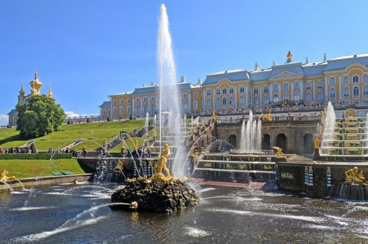    В Санкт-Петербурге запустят новый туристический маршрут в Петергоф