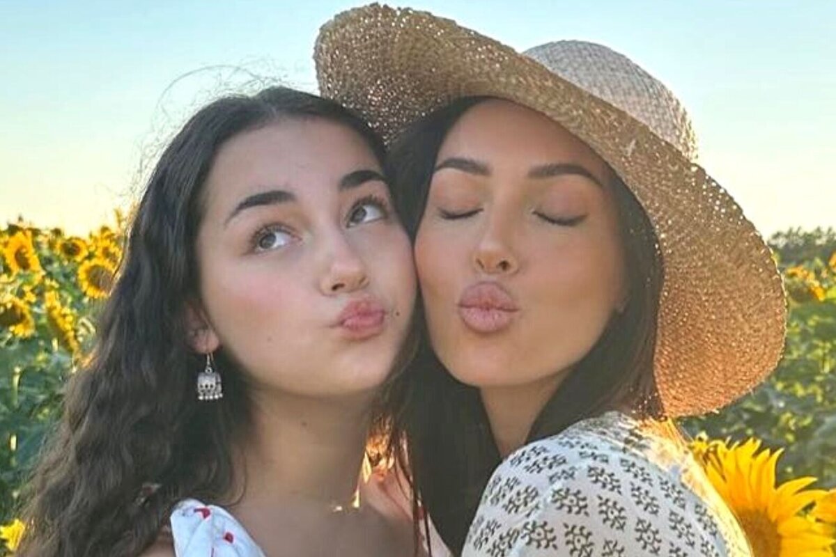     «Я помню, как впервые увидела тебя»: Алсу публично поздравила дочь Сафину с 17-летием