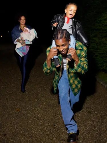    Фото: Rihanna and Asap Rocky / Diggzy / Shutterstock