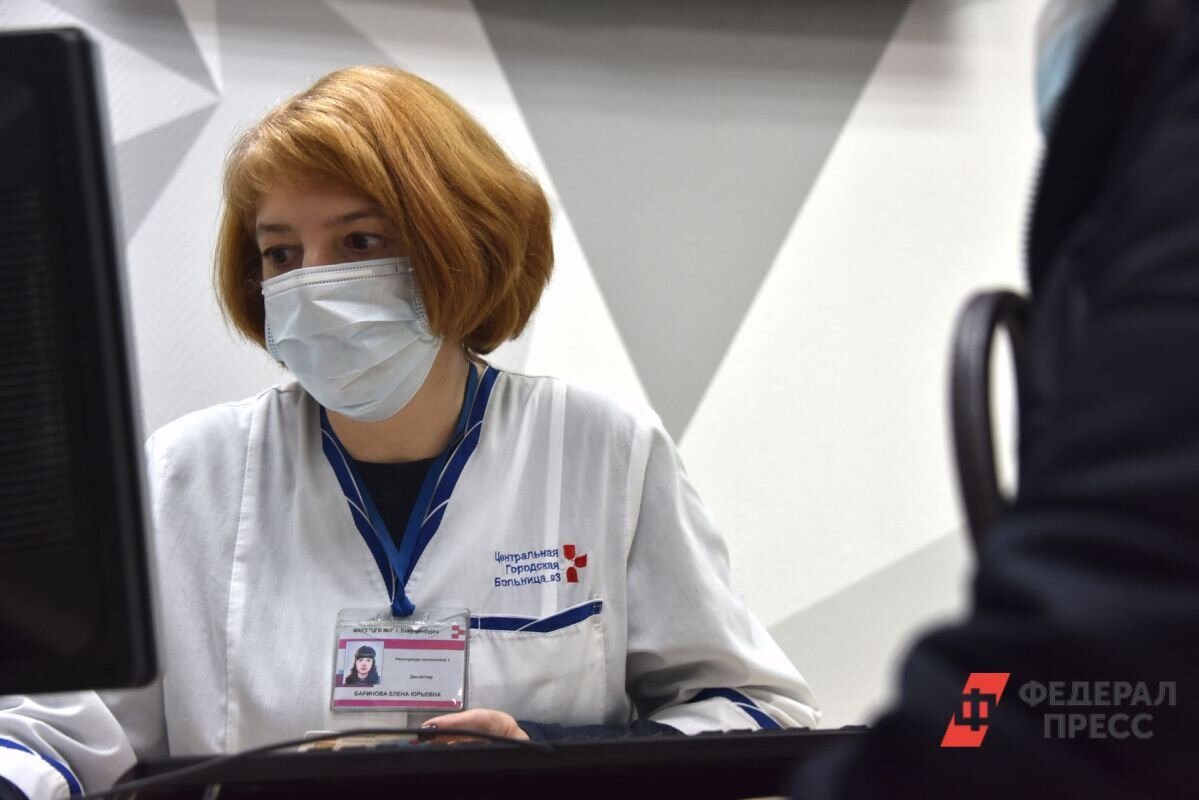 Ограничения могут ввести для медиков.  Фото: Полина Зиновьева