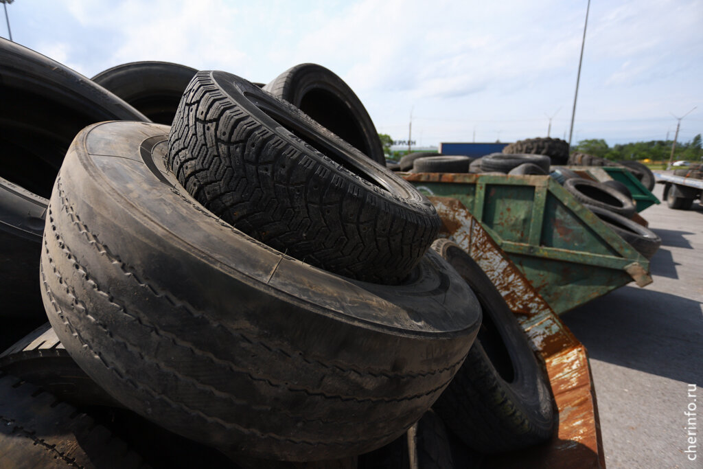    Вторая акция "Сдай шину - не тяни резину!" прошла 12 июля у ТЦ "Окей".