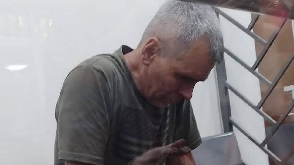 Фото: Анна Перова / Коммерсантъ📷Сергей Денисенко в суде связь со спецслужбами Украины отрицал и сказал, что раскаивается в совершенном убийстве